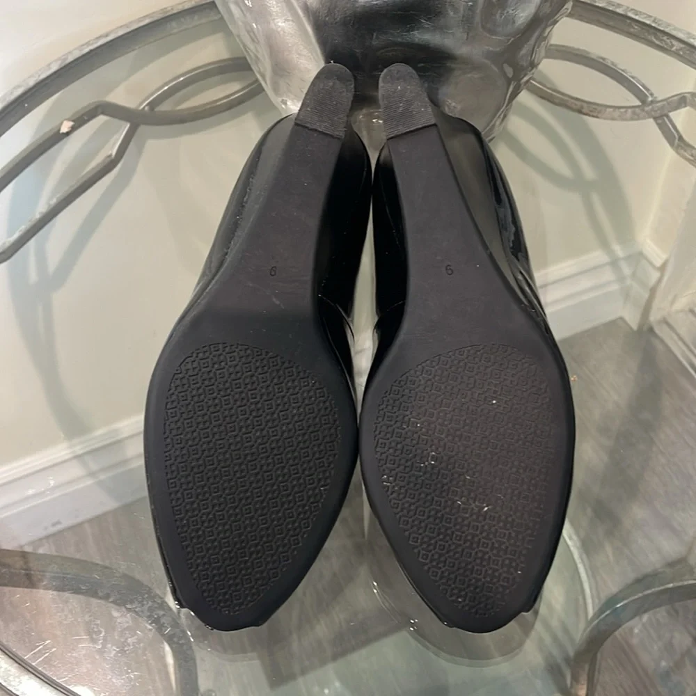 Tory Burch wedges. Has a little dent on the left heel. Not visible when worn. - Picture 2 of 3